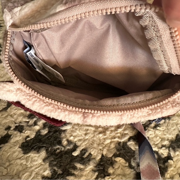 Madhappy x Columbia Limited Edition Fleece Waist Pack New with Tags - Picture 4 of 5